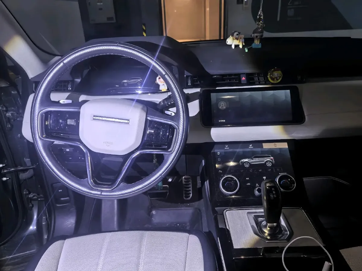 2023 Land Rover Range Rover Evoque 2.0T 249HP L4 9AT,autocango,china used car exporter,china ev exporter,chinese used car exporter,chinese used ev exporter