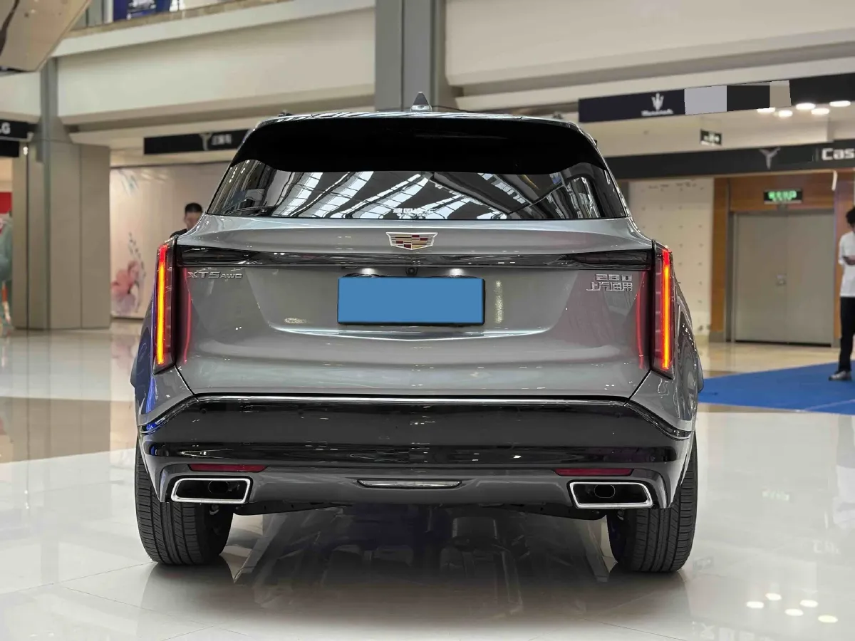 2025 Cadillac XT5 2.0T 237HP L4 9AT,autocango,china used car exporter,china ev exporter,chinese used car exporter,chinese used ev exporter