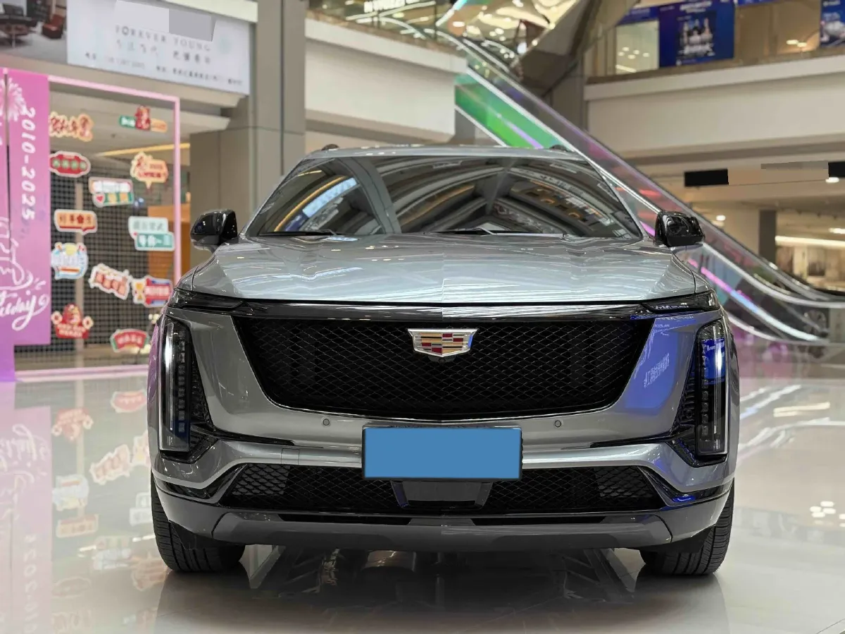 2025 Cadillac XT5 2.0T 237HP L4 9AT,autocango,china used car exporter,china ev exporter,chinese used car exporter,chinese used ev exporter