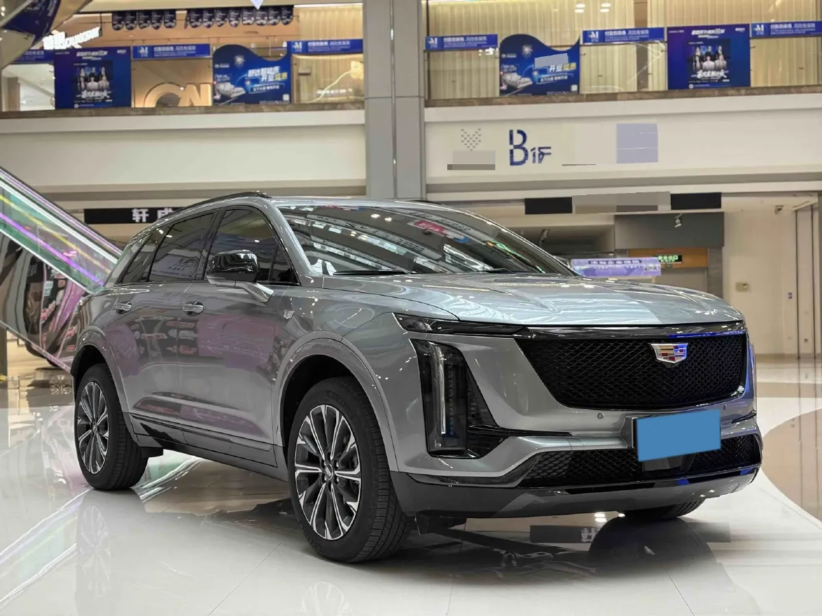 2025 Cadillac XT5 2.0T 237HP L4 9AT,autocango,china used car exporter,china ev exporter,chinese used car exporter,chinese used ev exporter