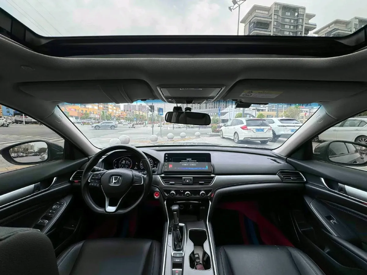 2022 Honda Accord 1.5T 194HP L4 CVT,autocango,china used car exporter,china ev exporter,chinese used car exporter,chinese used ev exporter