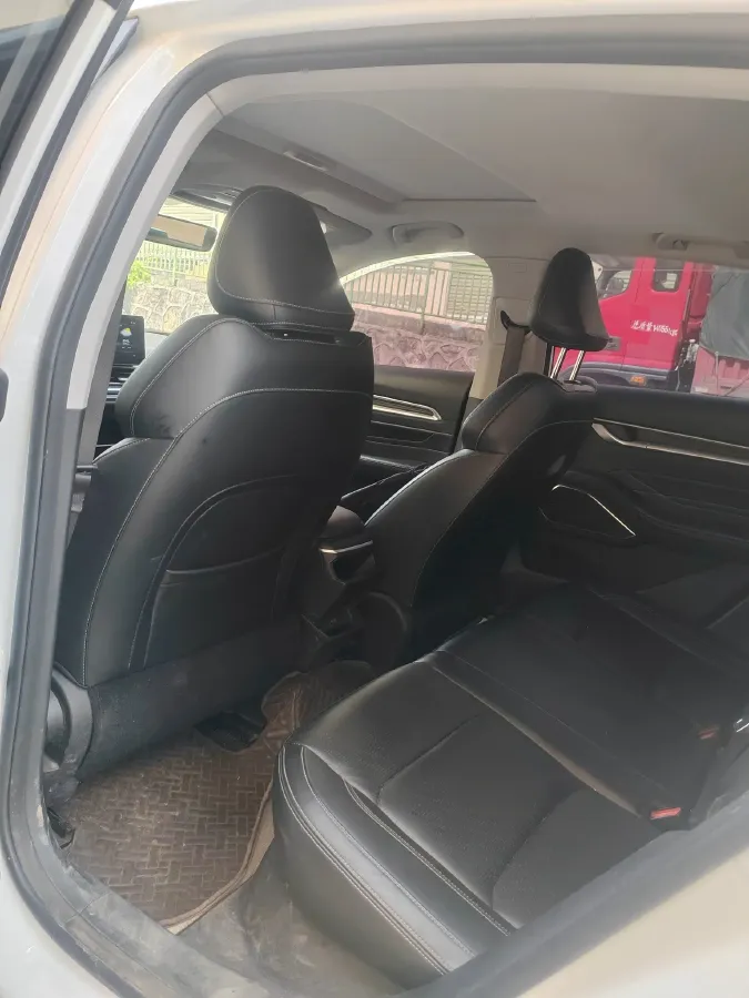 2022 Geely Emgrand 1.5L 114HP L4 5MT,autocango,china used car exporter,china ev exporter,chinese used car exporter,chinese used ev exporter