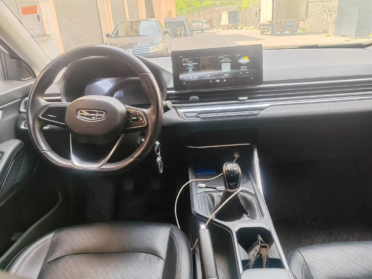 2022 Geely Emgrand 1.5L 114HP L4 5MT,autocango,china used car exporter,china ev exporter,chinese used car exporter,chinese used ev exporter