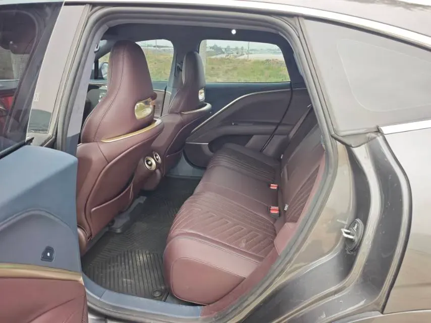 2024 Avatr 11 BEV 90KWH,autocango,china used car exporter,china ev exporter,chinese used car exporter,chinese used ev exporter