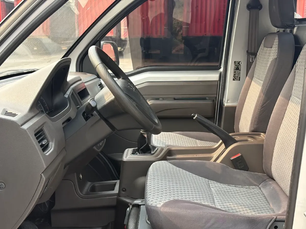 2021 NLM Motor QiTeng N30 1.25L 91HP L4 5MT,autocango,china used car exporter,china ev exporter,chinese used car exporter,chinese used ev exporter