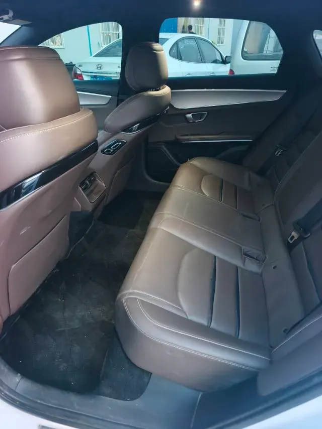 2020 WEY VV7 2.0T 227HP L4 7DCT PHEV,autocango,china used car exporter,china ev exporter,chinese used car exporter,chinese used ev exporter