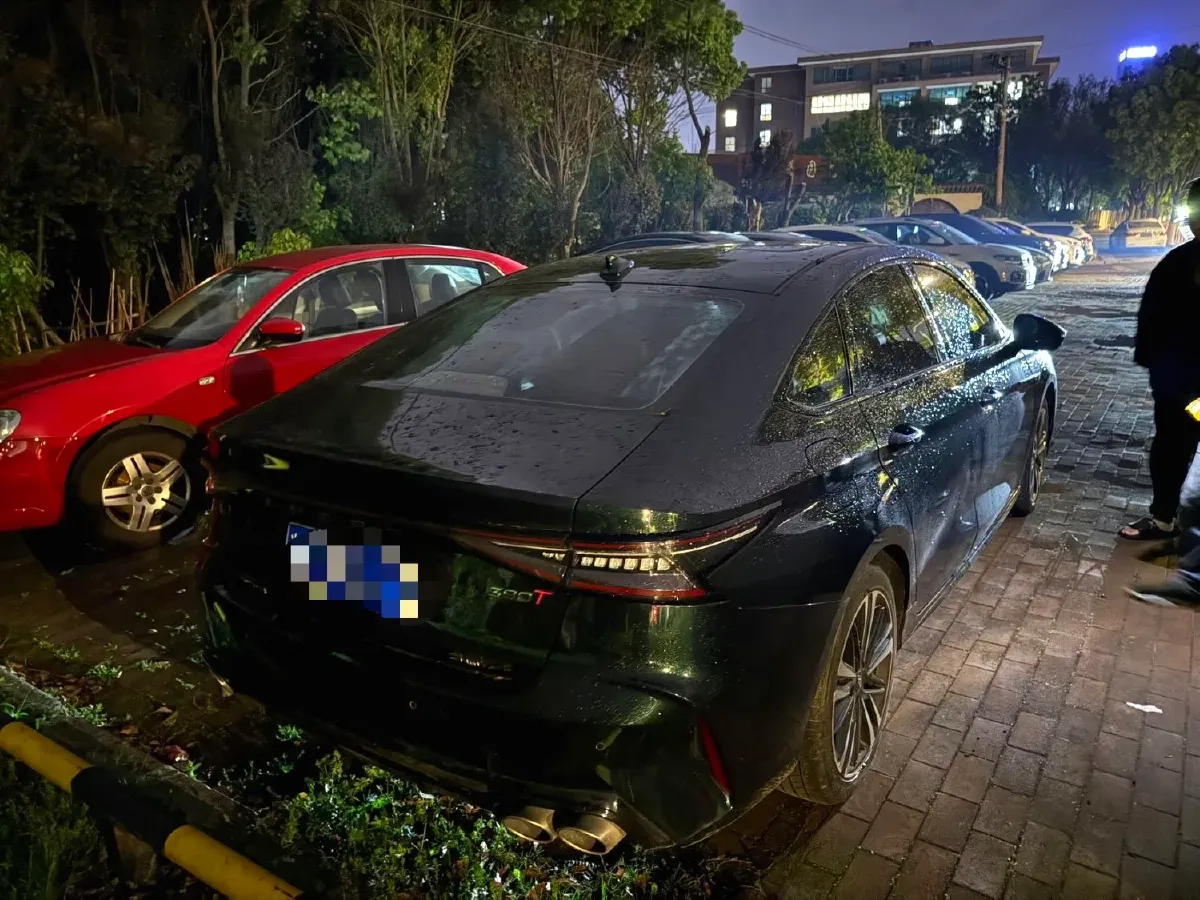 2023 Chery Arrizo 8 2.0T 254HP L4 7DCT,autocango,china used car exporter,china ev exporter,chinese used car exporter,chinese used ev exporter