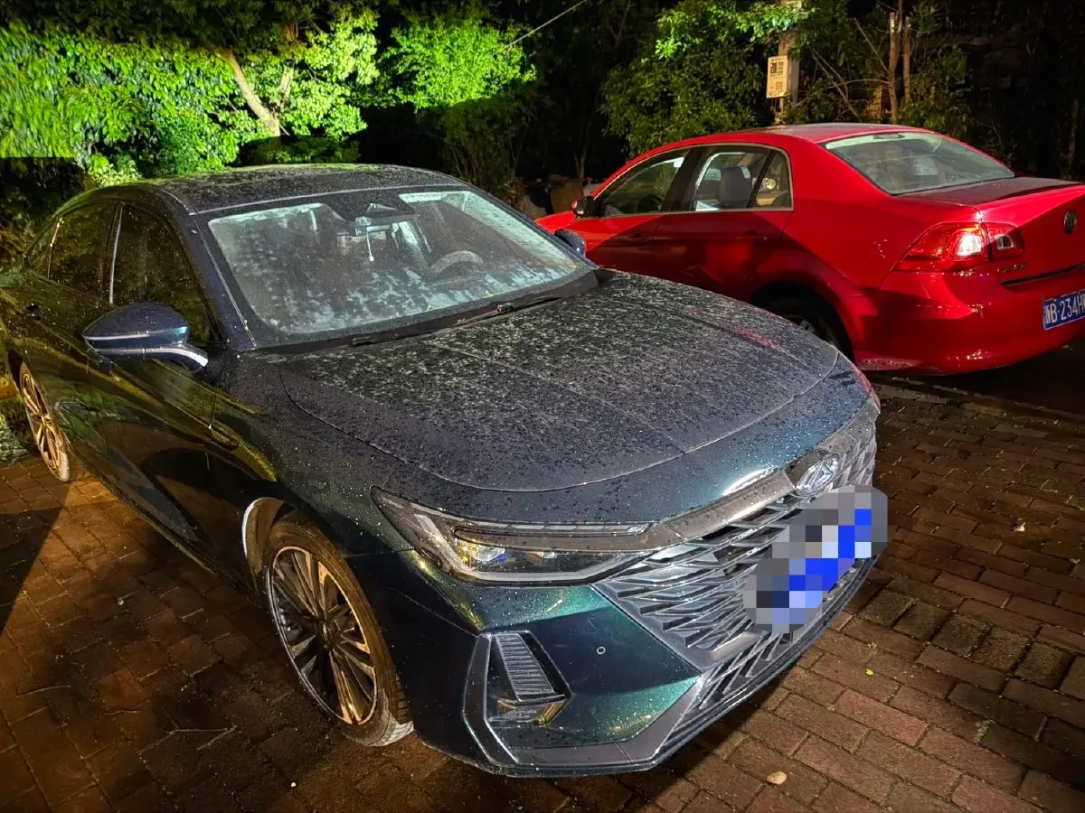 2023 Chery Arrizo 8 2.0T 254HP L4 7DCT,autocango,china used car exporter,china ev exporter,chinese used car exporter,chinese used ev exporter