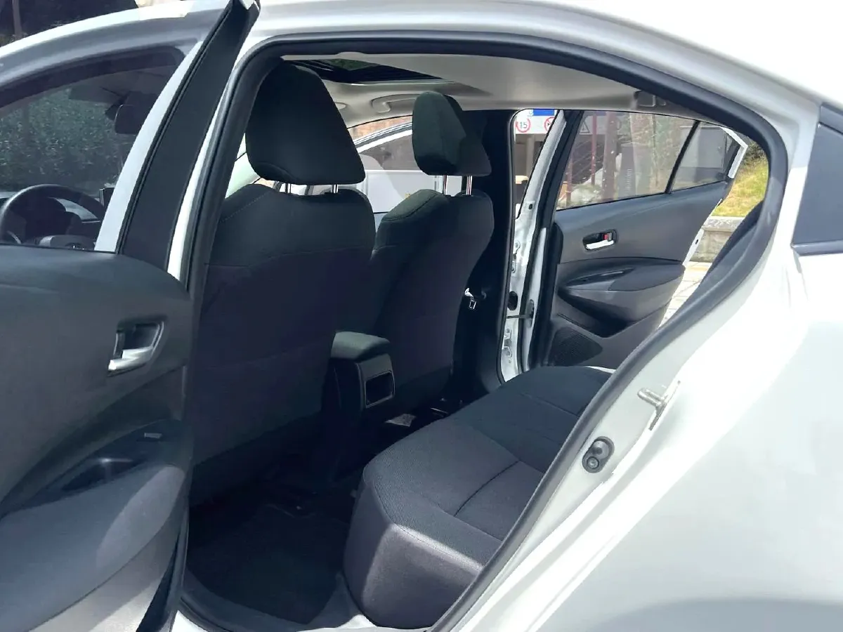 2021 Toyota Corolla 1.5L 121HP L3 CVT,autocango,china used car exporter,china ev exporter,chinese used car exporter,chinese used ev exporter