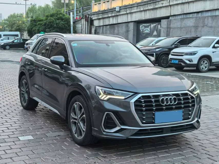 2022 Audi Q3 2.0T 186HP L4 7DCT,autocango,china used car exporter,china ev exporter,chinese used car exporter,chinese used ev exporter