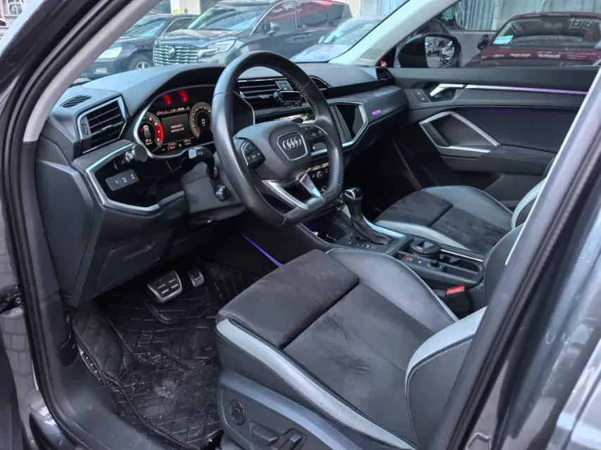 2022 Audi Q3 2.0T 186HP L4 7DCT,autocango,china used car exporter,china ev exporter,chinese used car exporter,chinese used ev exporter