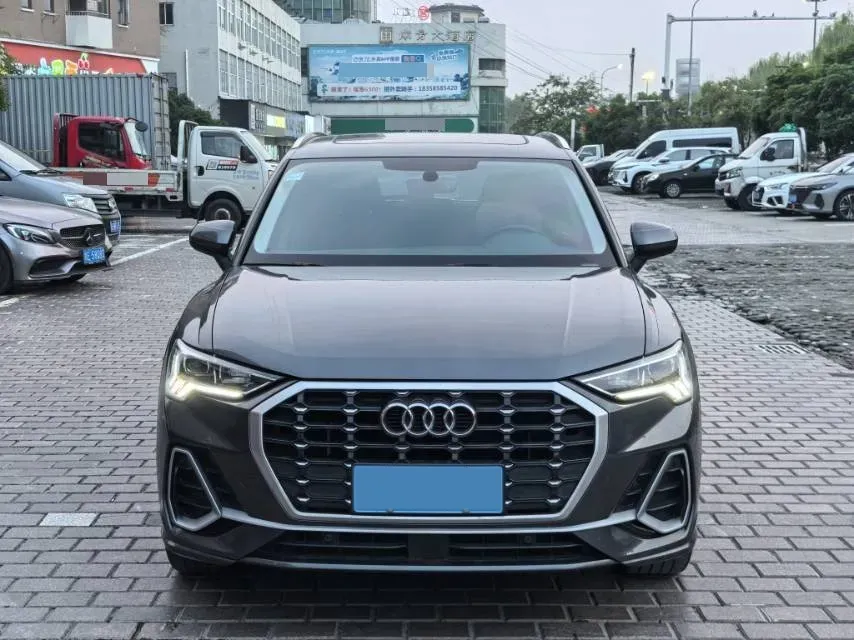 2022 Audi Q3 2.0T 186HP L4 7DCT,autocango,china used car exporter,china ev exporter,chinese used car exporter,chinese used ev exporter
