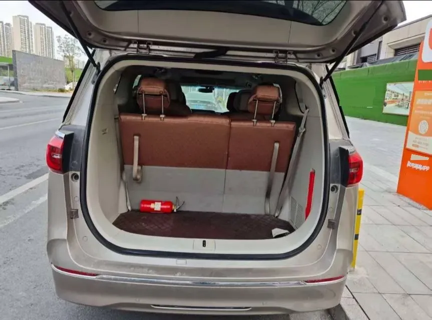 2023 Buick GL8 2.0T 237HP L4 9AT,autocango,china used car exporter,china ev exporter,chinese used car exporter,chinese used ev exporter