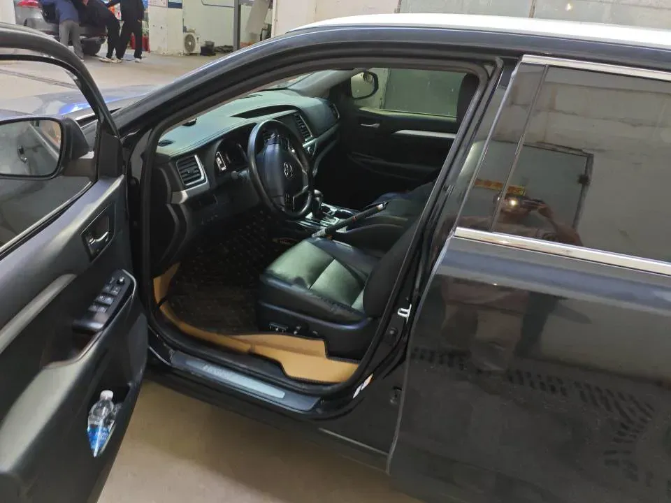 2019 Lincoln MKC 2.0T 203HP L4 6AT,autocango,china used car exporter,china ev exporter,chinese used car exporter,chinese used ev exporter