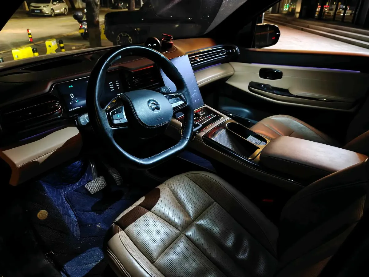 2020 NIO ES8 BEV 100KWH,autocango,china used car exporter,china ev exporter,chinese used car exporter,chinese used ev exporter