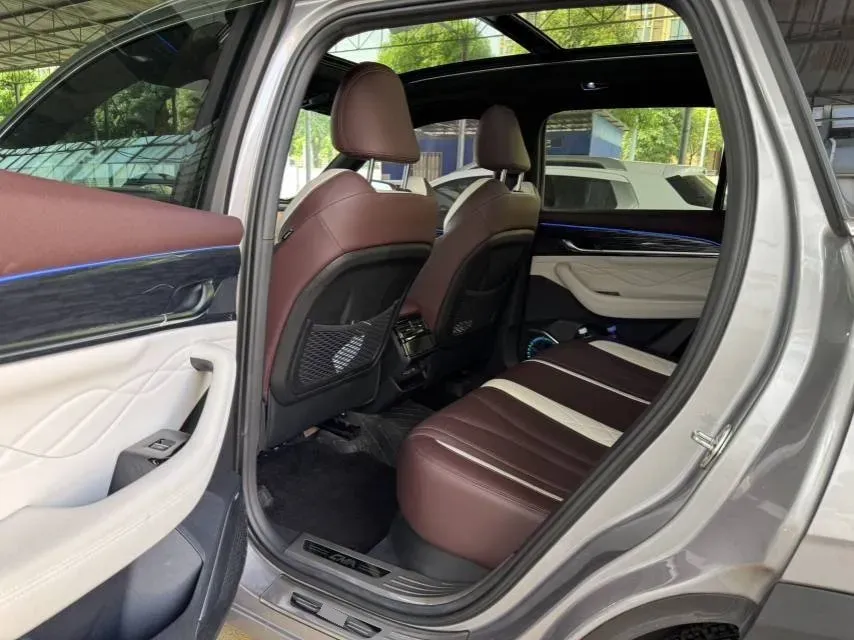 2021 Geely Monjaro 2.0T 238HP L4 8AT,autocango,china used car exporter,china ev exporter,chinese used car exporter,chinese used ev exporter