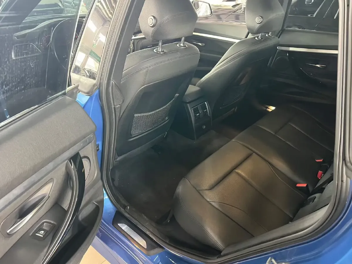 2020 BMW 3 Series GT 2.0T 184HP L4 8AT,autocango,china used car exporter,china ev exporter,chinese used car exporter,chinese used ev exporter