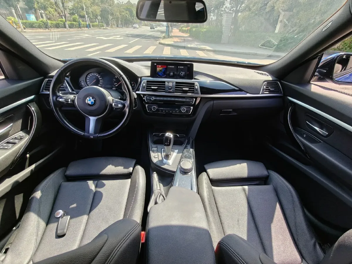 2020 BMW 3 Series GT 2.0T 184HP L4 8AT,autocango,china used car exporter,china ev exporter,chinese used car exporter,chinese used ev exporter