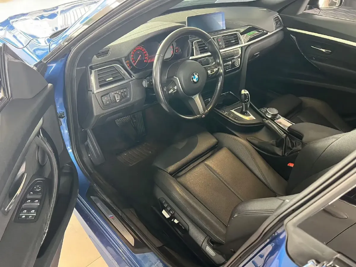 2020 BMW 3 Series GT 2.0T 184HP L4 8AT,autocango,china used car exporter,china ev exporter,chinese used car exporter,chinese used ev exporter