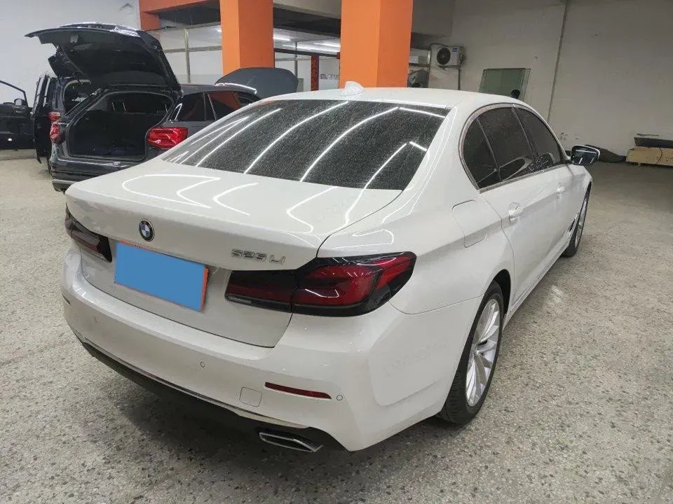 2021 BMW 5 Series 2.0T 184HP L4 8AT,autocango,china used car exporter,china ev exporter,chinese used car exporter,chinese used ev exporter