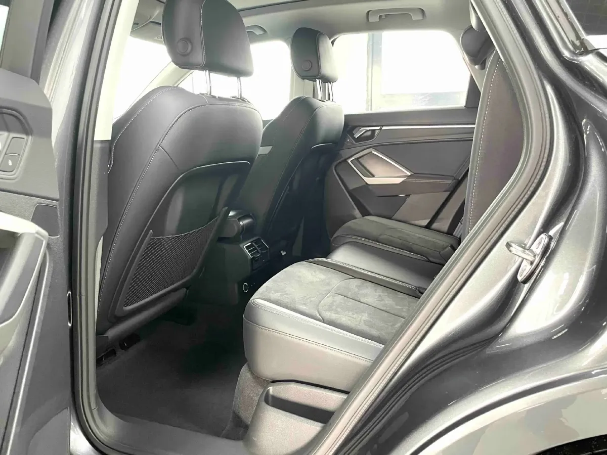 2022 Audi Q3 1.4T 150HP L4 7DCT,autocango,china used car exporter,china ev exporter,chinese used car exporter,chinese used ev exporter