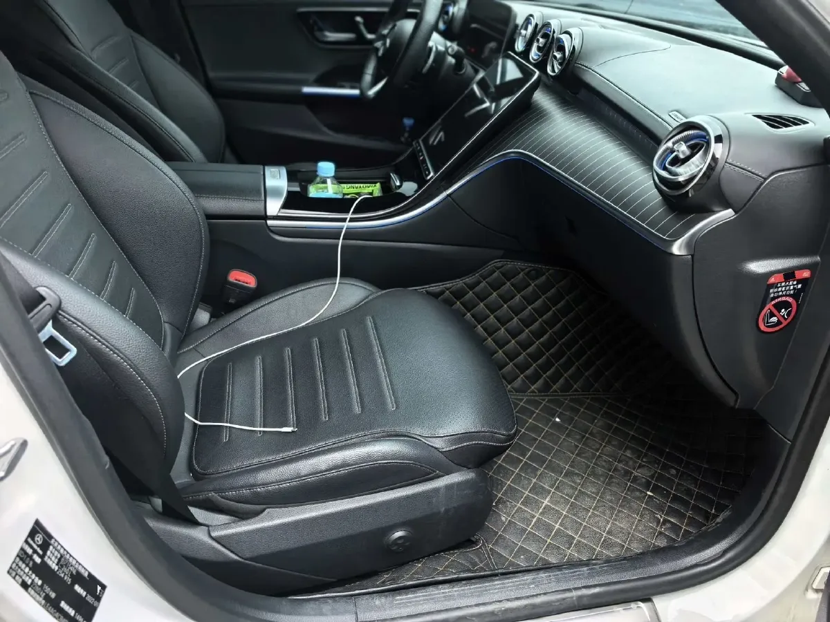 2023 Mercedes-Benz C Class 1.5T 204HP L4 9AT,autocango,china used car exporter,china ev exporter,chinese used car exporter,chinese used ev exporter