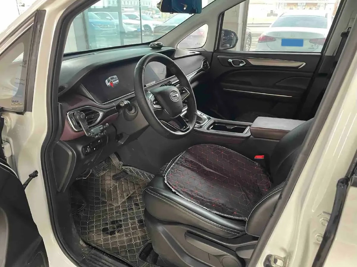 2021 GAC Trumpchi M6 1.5T 169HP L4 7DCT,autocango,china used car exporter,china ev exporter,chinese used car exporter,chinese used ev exporter