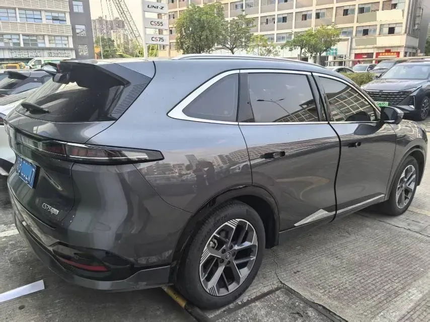 2025 ChangAn CS75 Plus 1.5T 192HP L4 8AT,autocango,china used car exporter,china ev exporter,chinese used car exporter,chinese used ev exporter