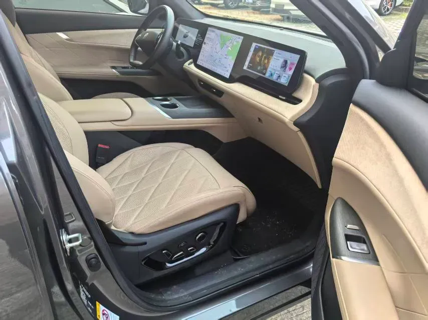 2025 ChangAn CS75 Plus 1.5T 192HP L4 8AT,autocango,china used car exporter,china ev exporter,chinese used car exporter,chinese used ev exporter