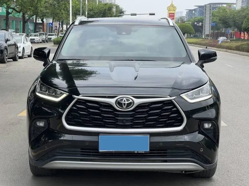 2022 Toyota Highlander 2.0T 248HP L4 8AT,autocango,china used car exporter,china ev exporter,chinese used car exporter,chinese used ev exporter
