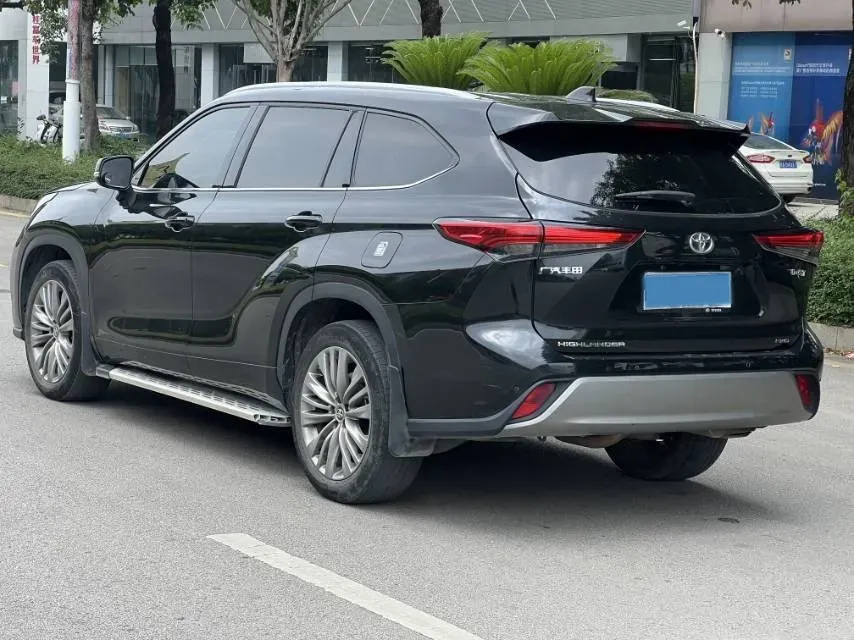 2022 Toyota Highlander 2.0T 248HP L4 8AT,autocango,china used car exporter,china ev exporter,chinese used car exporter,chinese used ev exporter