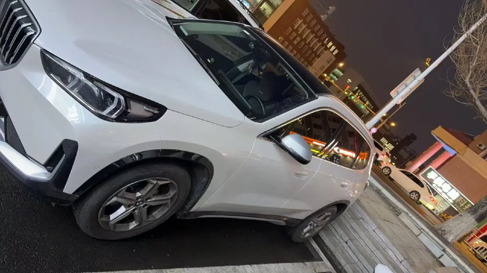 2023 BMW X1 1.5T 156HP L3 7DCT,autocango,china used car exporter,china ev exporter,chinese used car exporter,chinese used ev exporter