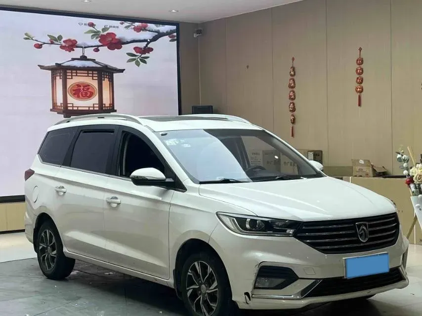 2018 BaoJun 530 1.5T 150HP L4 6MT,autocango,china used car exporter,china ev exporter,chinese used car exporter,chinese used ev exporter