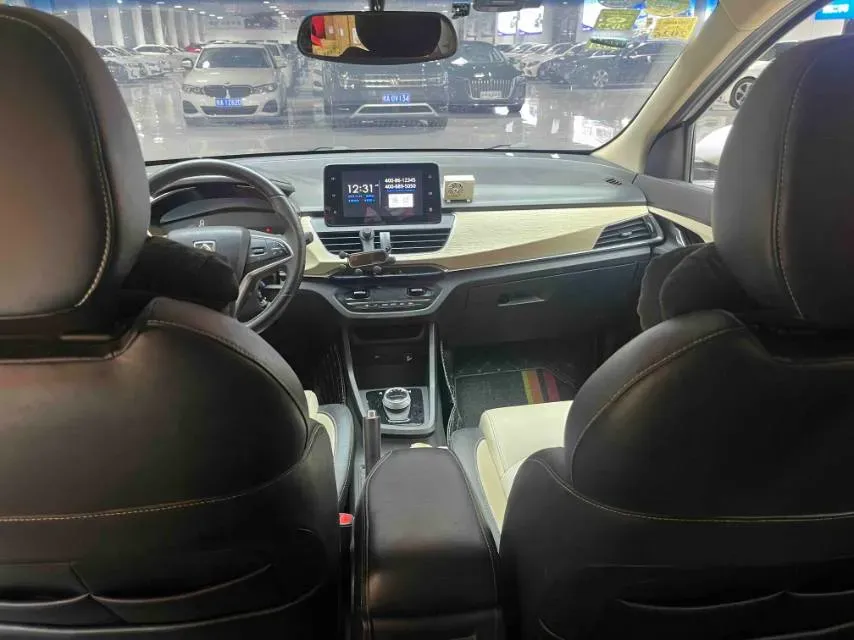 2018 BaoJun 530 1.5T 150HP L4 6MT,autocango,china used car exporter,china ev exporter,chinese used car exporter,chinese used ev exporter
