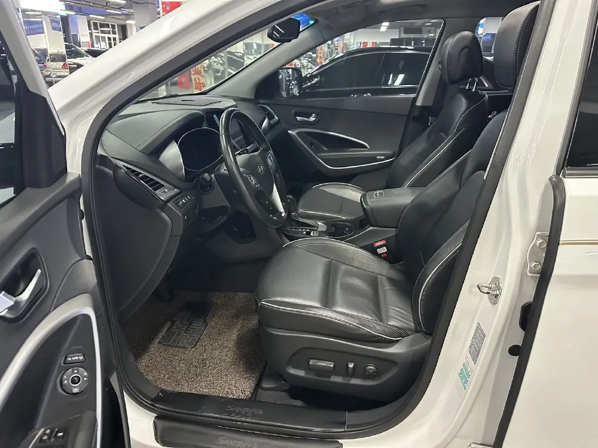 2017 Hyundai Santafe 2.0T 245HP L4 6AT,autocango,china used car exporter,china ev exporter,chinese used car exporter,chinese used ev exporter