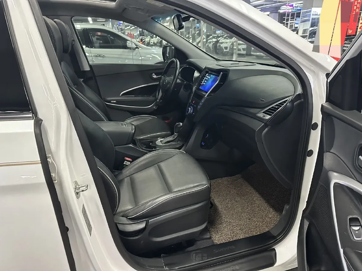 2017 Hyundai Santafe 2.0T 245HP L4 6AT,autocango,china used car exporter,china ev exporter,chinese used car exporter,chinese used ev exporter