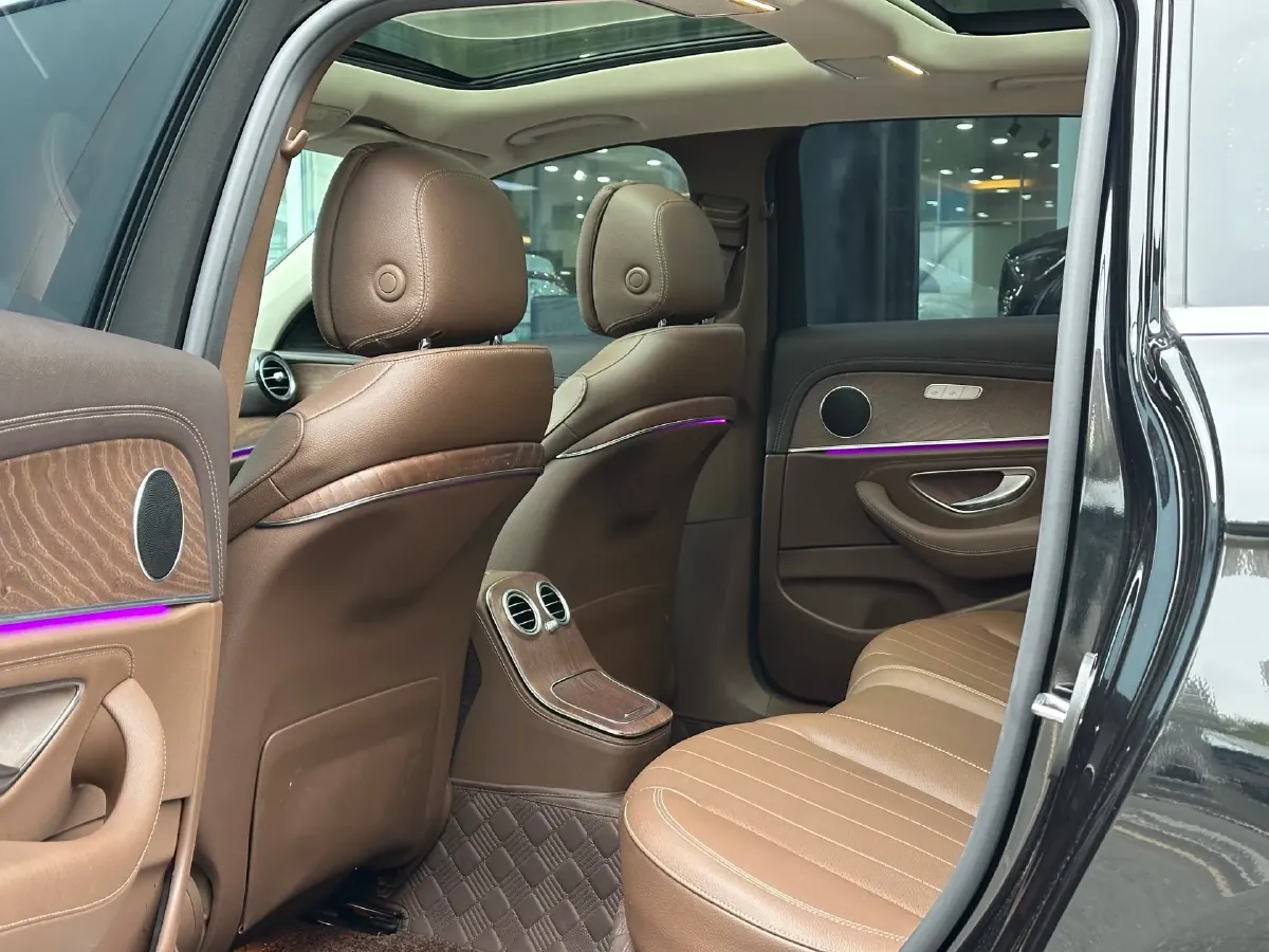 2022 Mercedes-Benz E Class 2.0T 258HP L4 9AT,autocango,china used car exporter,china ev exporter,chinese used car exporter,chinese used ev exporter