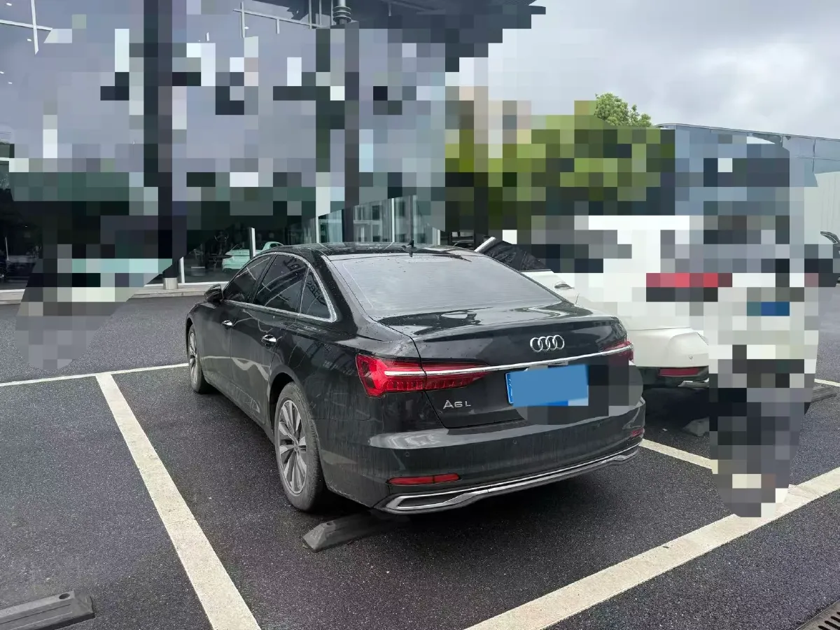 2023 Audi A6L 2.0T 245HP L4 7DCT,autocango,china used car exporter,china ev exporter,chinese used car exporter,chinese used ev exporter