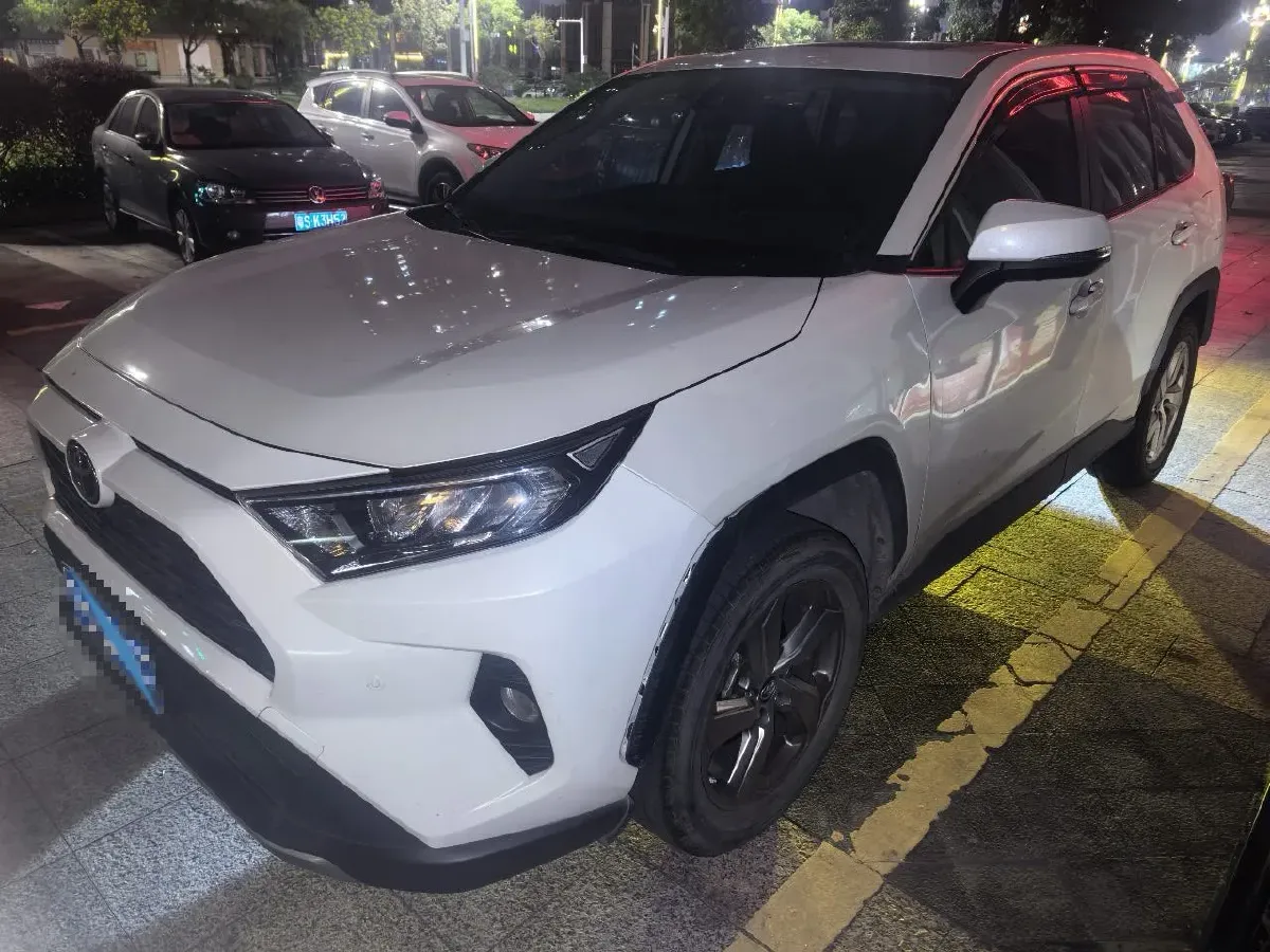 2022 Toyota RAV4 2.0L 171HP L4 CVT,autocango,china used car exporter,china ev exporter,chinese used car exporter,chinese used ev exporter