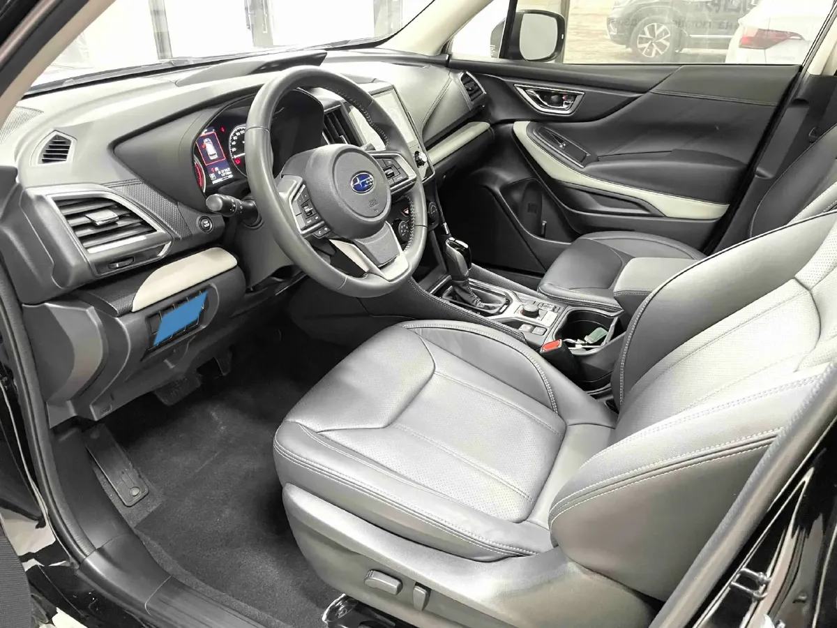 2024 Subaru Forester 2.0L 154HP H4 CVT,autocango,china used car exporter,china ev exporter,chinese used car exporter,chinese used ev exporter