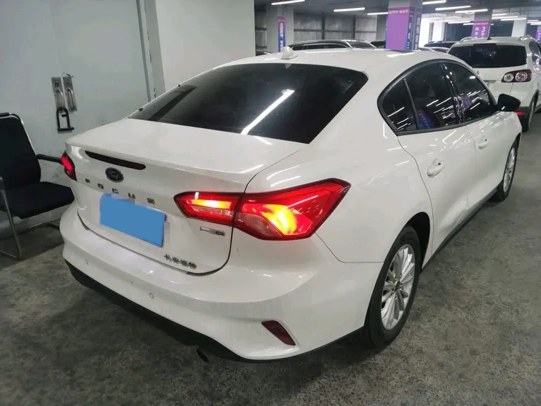 2019 Ford Focus 1.5T 184HP L3 8AT,autocango,china used car exporter,china ev exporter,chinese used car exporter,chinese used ev exporter