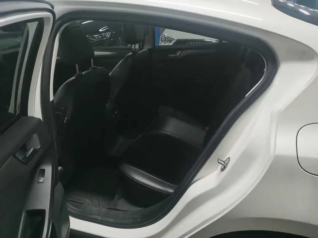 2019 Ford Focus 1.5T 184HP L3 8AT,autocango,china used car exporter,china ev exporter,chinese used car exporter,chinese used ev exporter