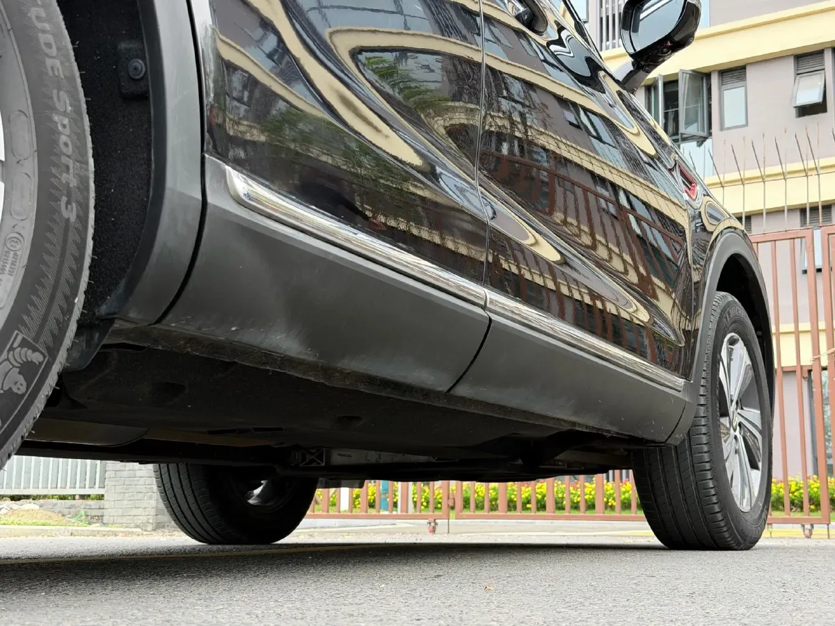 2022 HongQi HS5 2.0T 224HP L4 6AT,autocango,china used car exporter,china ev exporter,chinese used car exporter,chinese used ev exporter