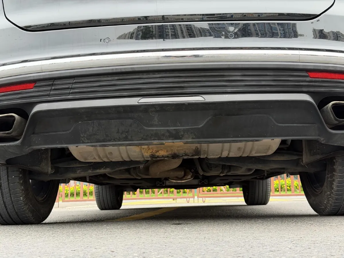 2022 HongQi HS5 2.0T 224HP L4 6AT,autocango,china used car exporter,china ev exporter,chinese used car exporter,chinese used ev exporter