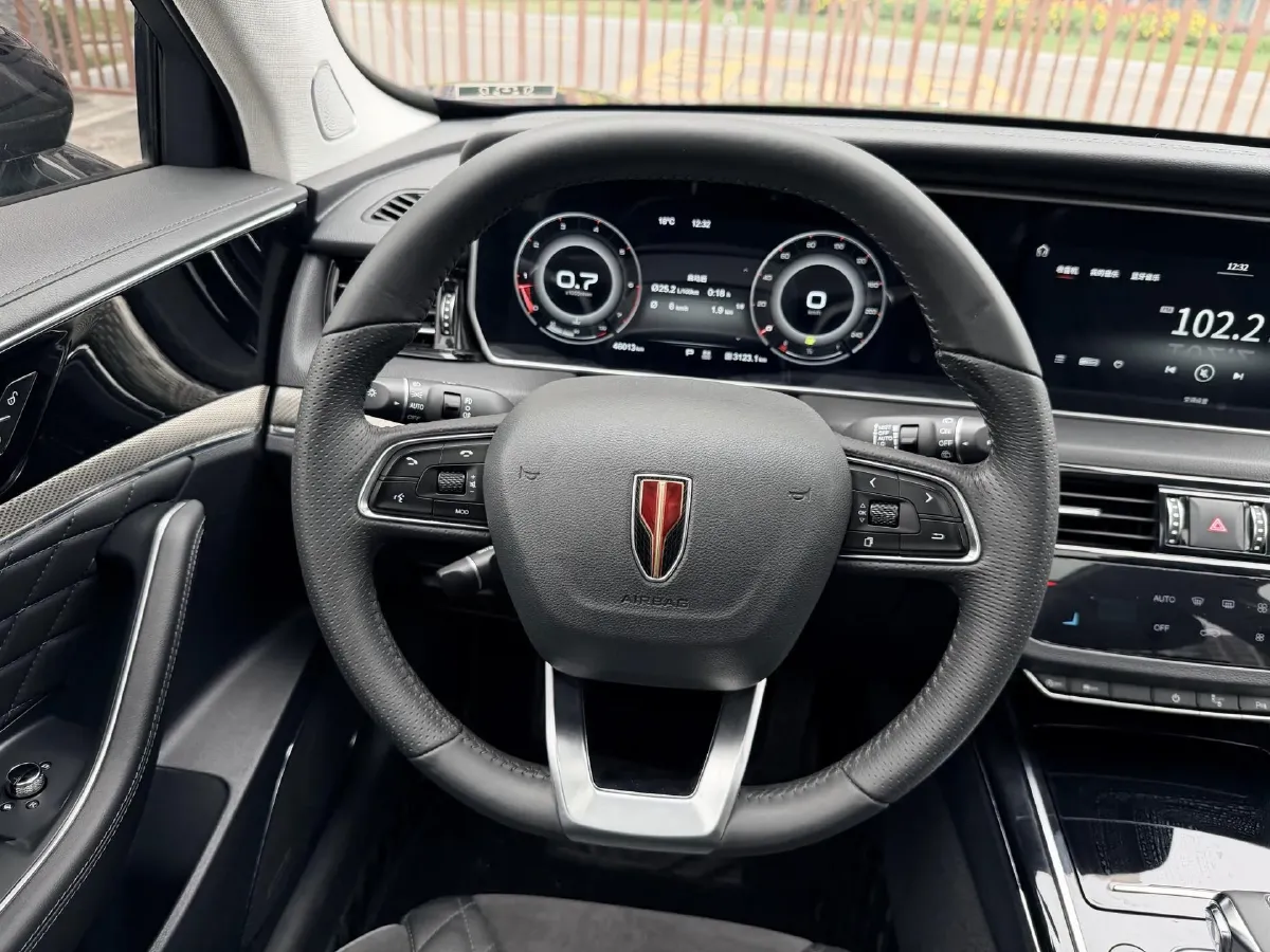 2022 HongQi HS5 2.0T 224HP L4 6AT,autocango,china used car exporter,china ev exporter,chinese used car exporter,chinese used ev exporter