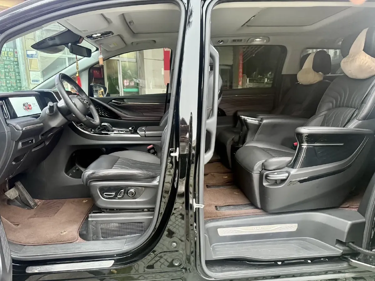 2023 GAC Trumpchi M8 2.0T 252HP L4 8AT,autocango,china used car exporter,china ev exporter,chinese used car exporter,chinese used ev exporter