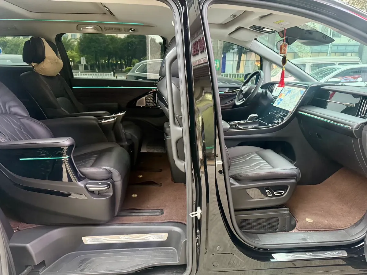 2023 GAC Trumpchi M8 2.0T 252HP L4 8AT,autocango,china used car exporter,china ev exporter,chinese used car exporter,chinese used ev exporter