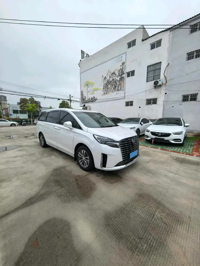 2023 Buick GL8 2.0T 237HP L4 9AT,autocango,china used car exporter,china ev exporter,chinese used car exporter,chinese used ev exporter