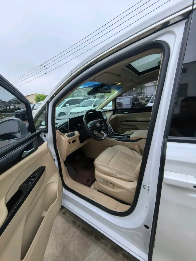 2023 Buick GL8 2.0T 237HP L4 9AT,autocango,china used car exporter,china ev exporter,chinese used car exporter,chinese used ev exporter