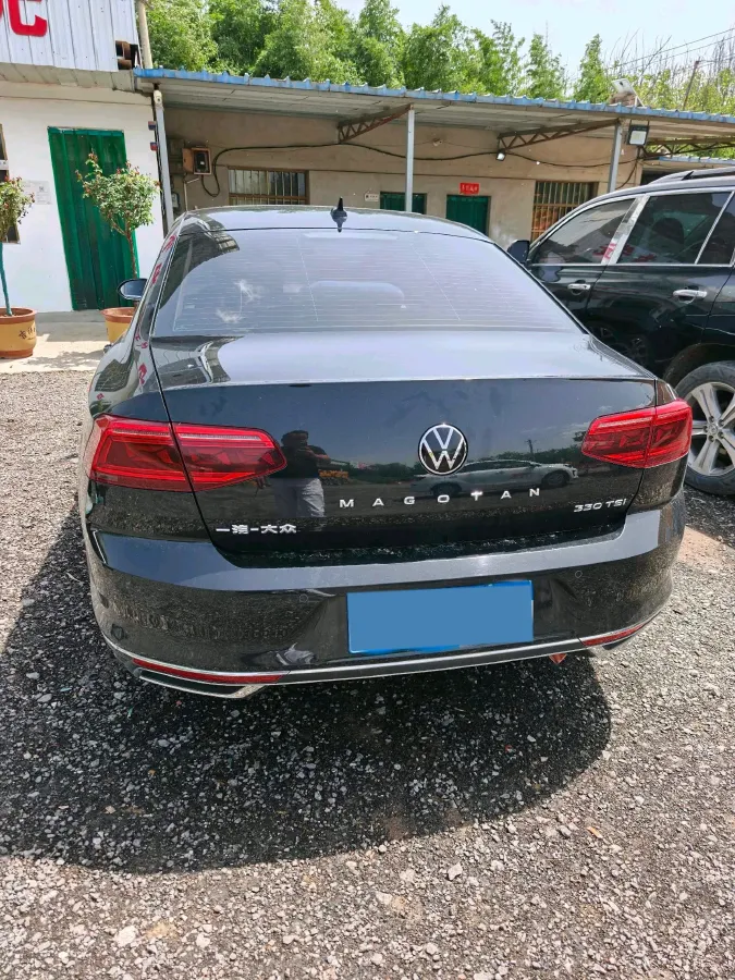 2020 Volkswagen Magotan 2.0T 186HP L4 7DCT,autocango,china used car exporter,china ev exporter,chinese used car exporter,chinese used ev exporter